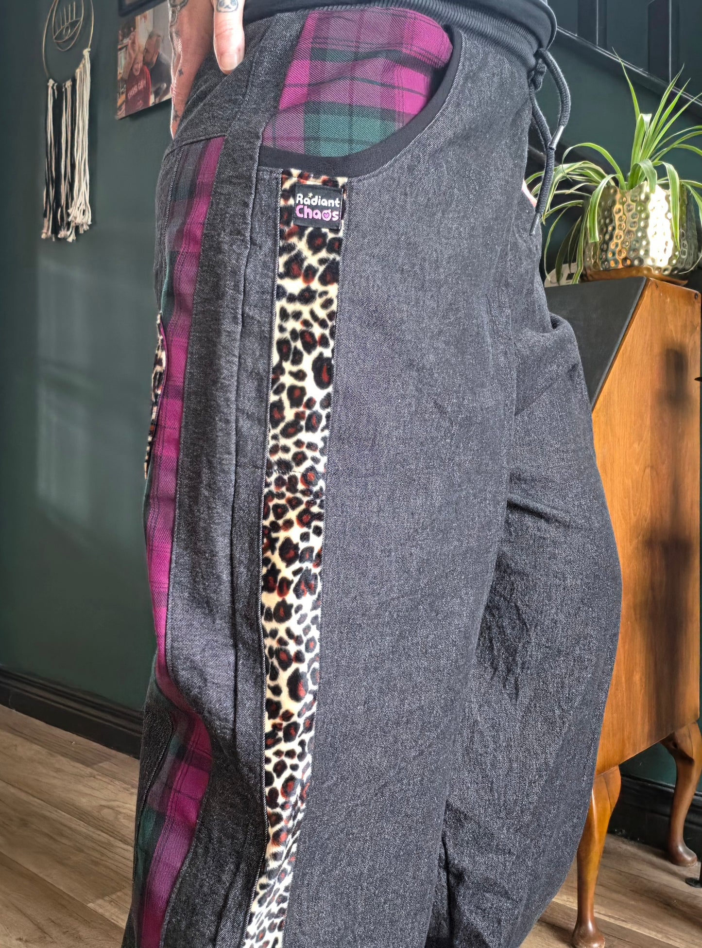 Leopard love