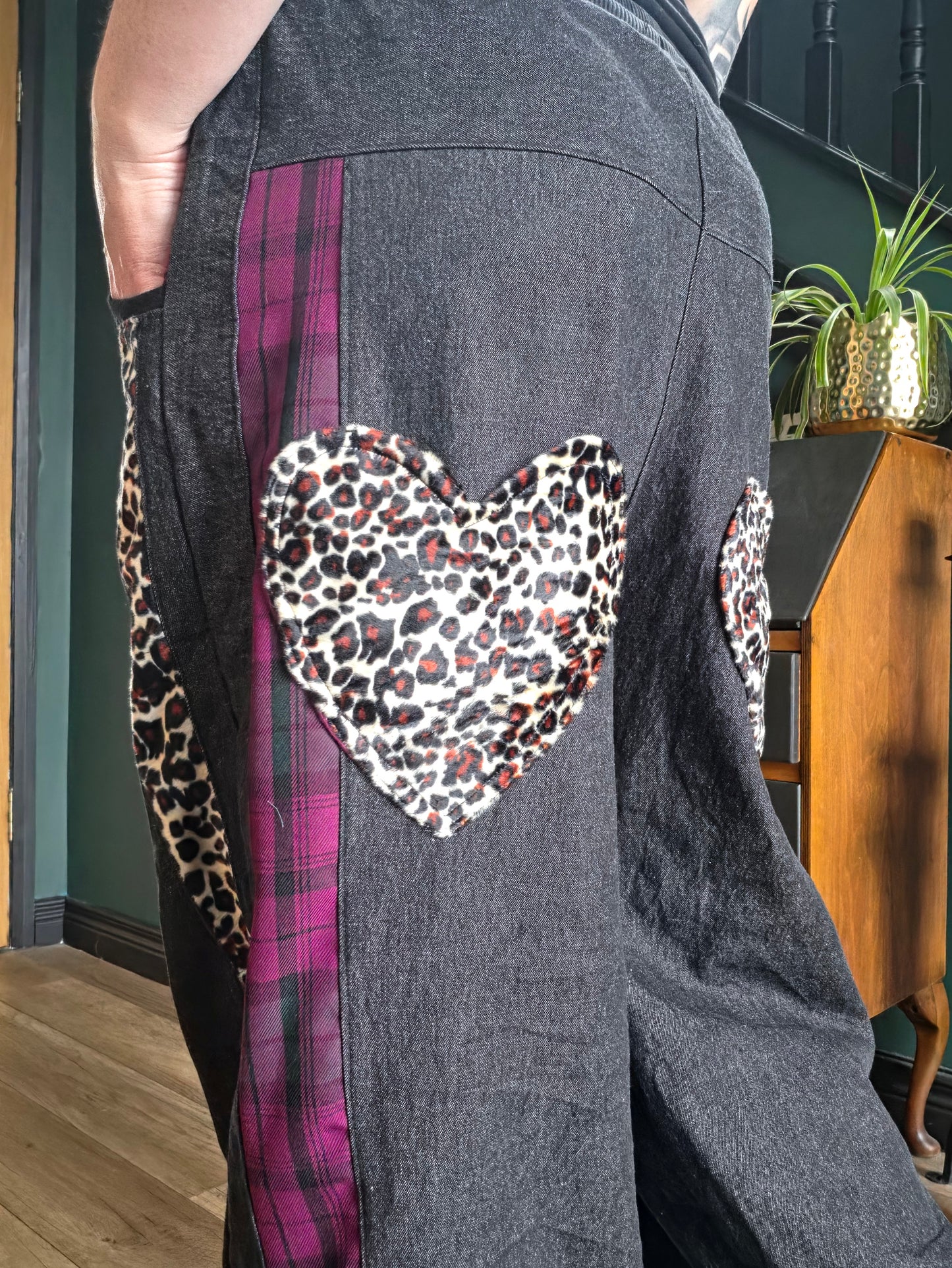 Leopard love